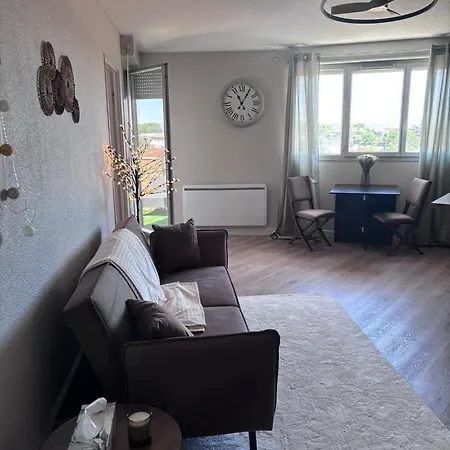 Ferienwohnung Joli T2 Metro La Vache Toulouse Exterior foto