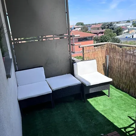 Ferienwohnung Joli T2 Metro La Vache Toulouse Exterior foto
