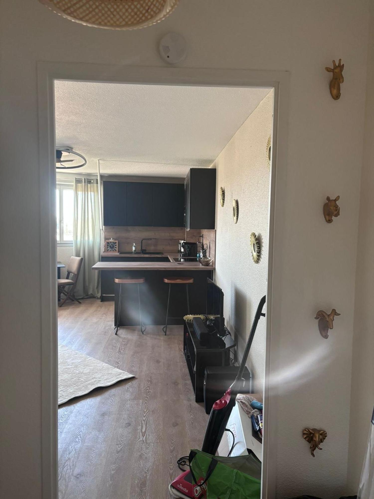 Joli T2 Metro La Vache Appartement